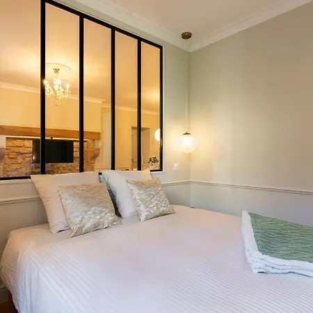 Chateau De Souhy Guest house *