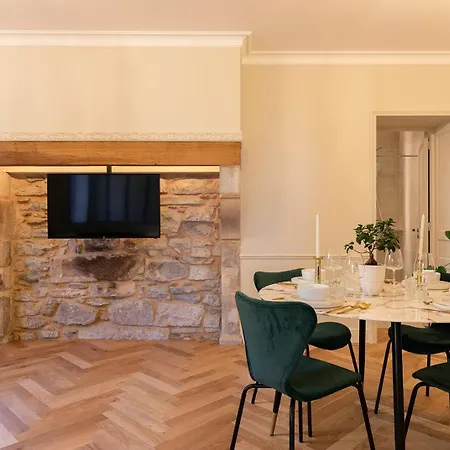 Chateau De Souhy Guest house Urcuit