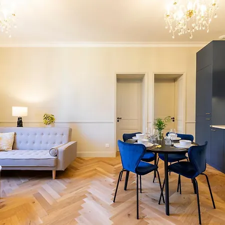 Chateau De Souhy Guest house